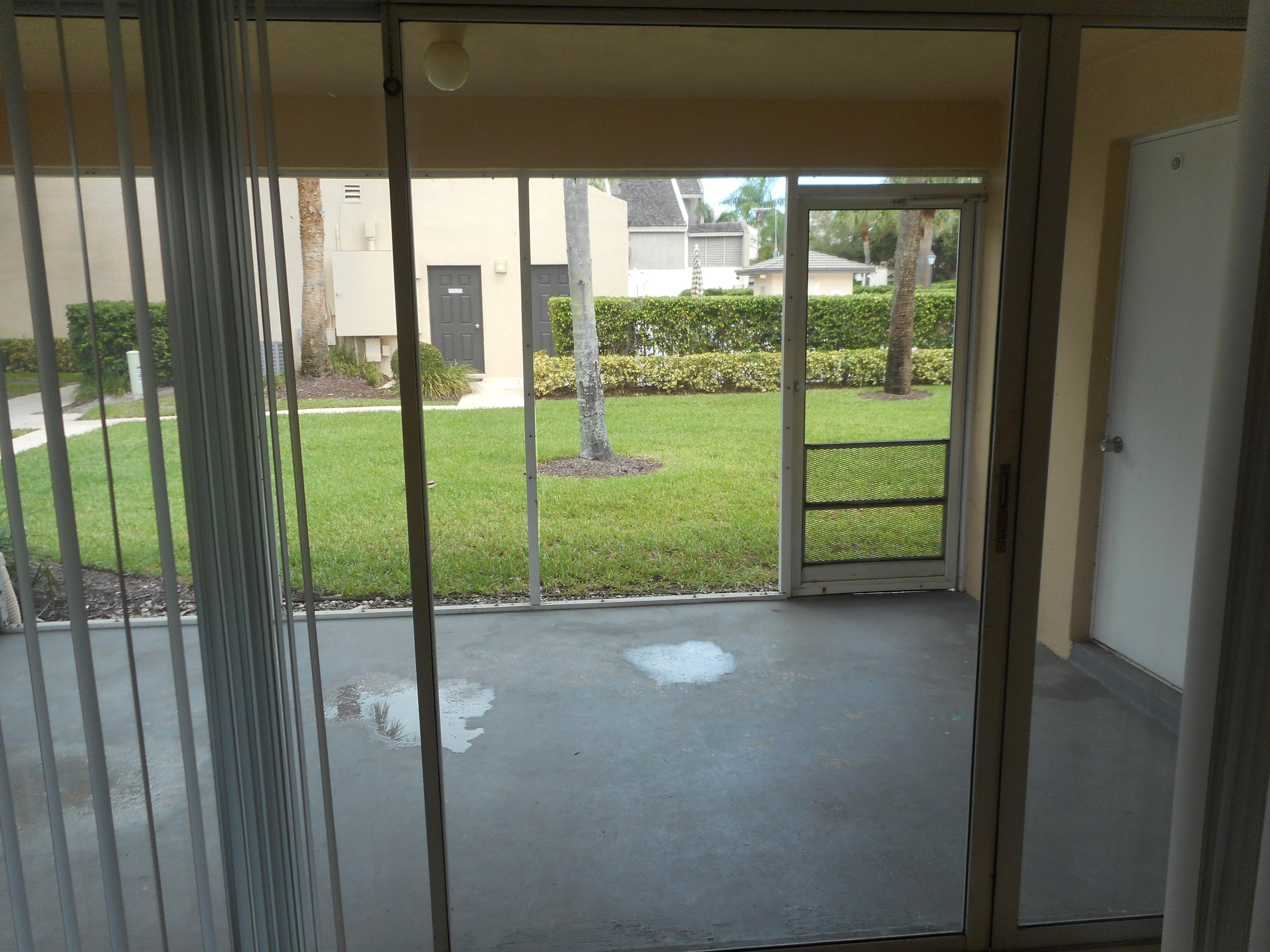 1605 Highway 1, Unit M2104 Jupiter, FL 33477 - Photo 18 of 26 oversized patio