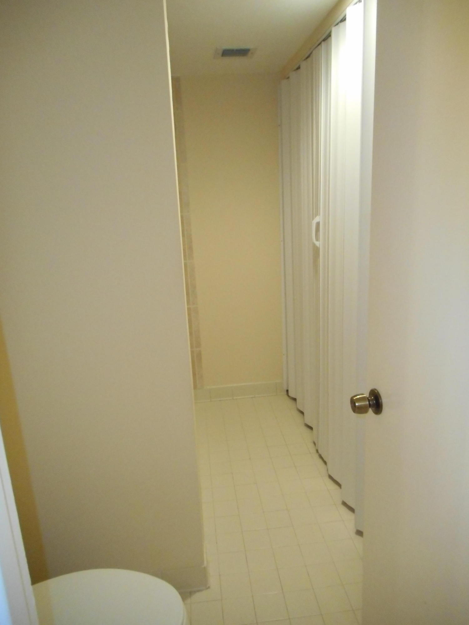 1605 Highway 1, Unit M2104 Jupiter, FL 33477 - Photo 25 of 26 Bath
