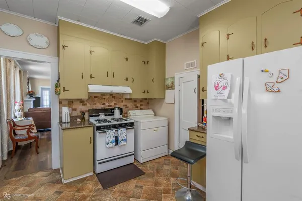$165,000 | 631 Gladstone Boulevard, Shreveport, LA 71104