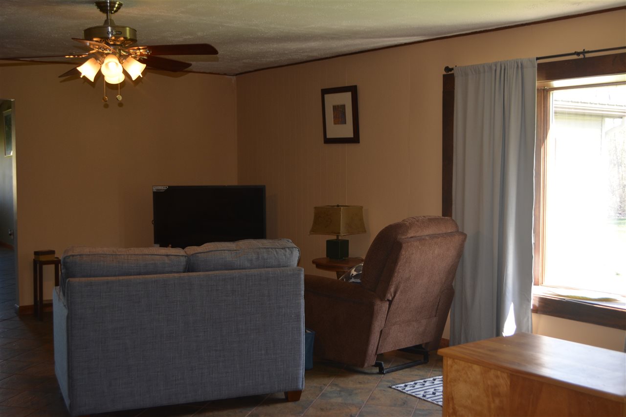702 South Loomis Road Mount Pleasant, MI 48858 - Photo 18 of 38 1874226-17.JPG