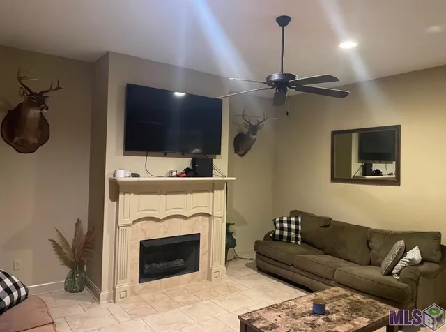 $1,900 | Undisclosed Address, Baton Rouge, LA 70810