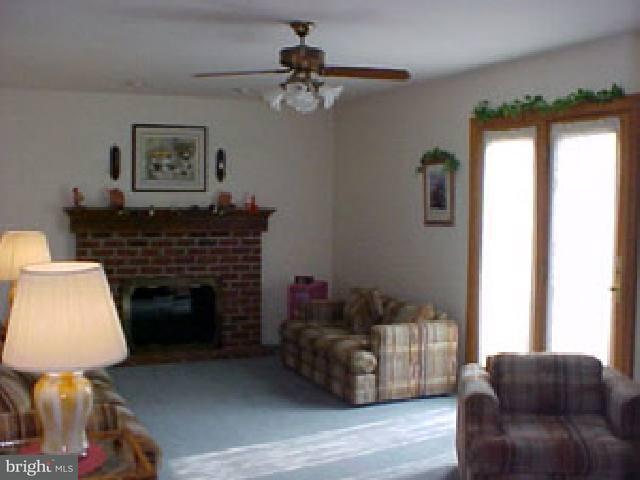 2014 Raleigh Road Hummelstown, PA 17036 - Photo 3 of 4 Gallery Image 3