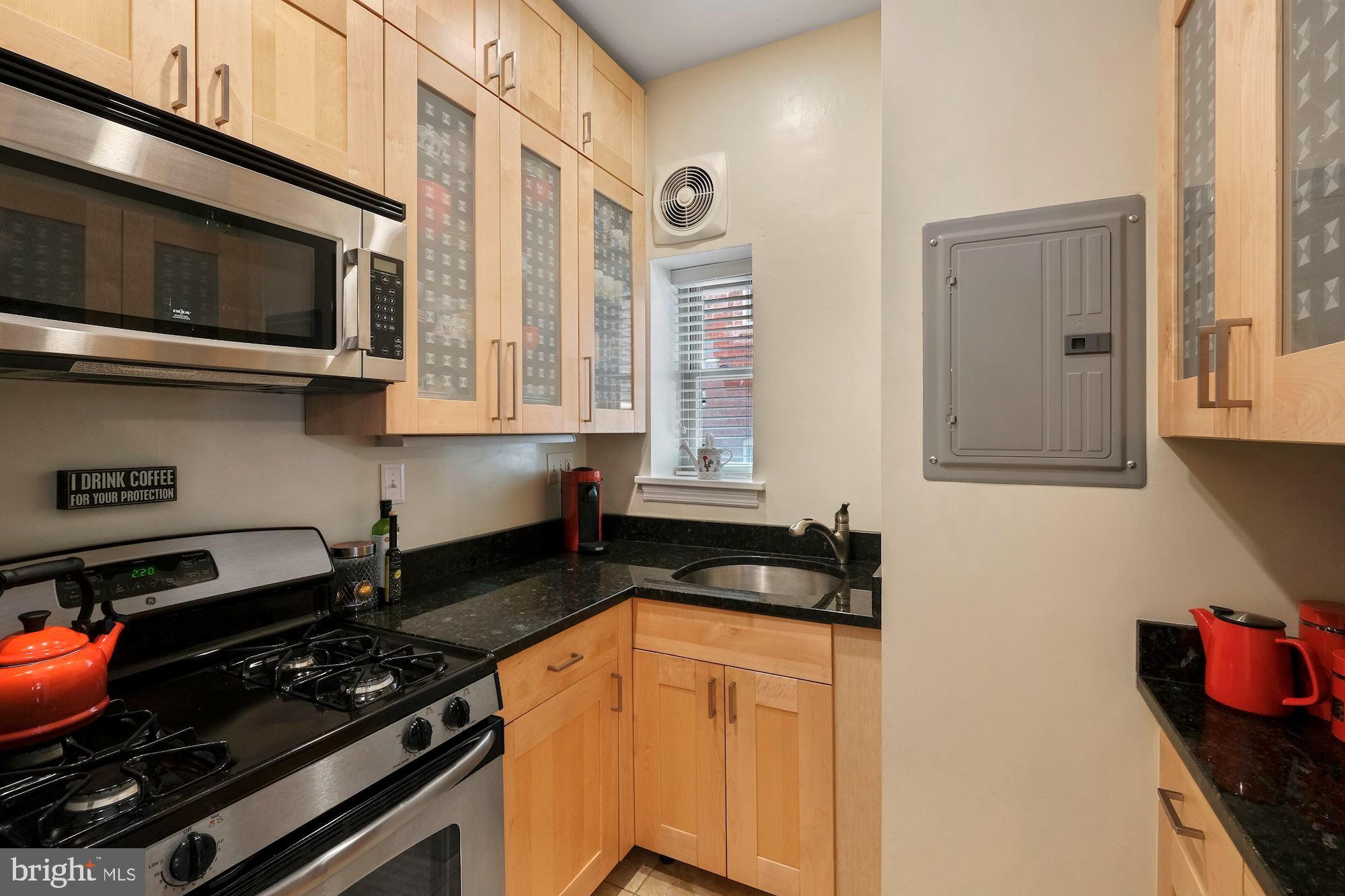 2010 Kalorama Road Northwest, Unit 201 Washington, DC 20009 - Photo 13 of 22 Beautiful and efficient kitchen