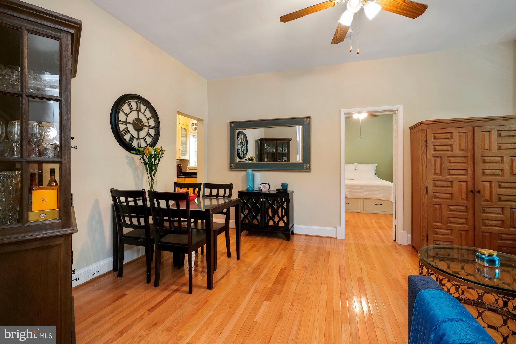 2010 Kalorama Road Northwest, Unit 201 Washington, DC 20009 - Photo 8 of 22 Dining area