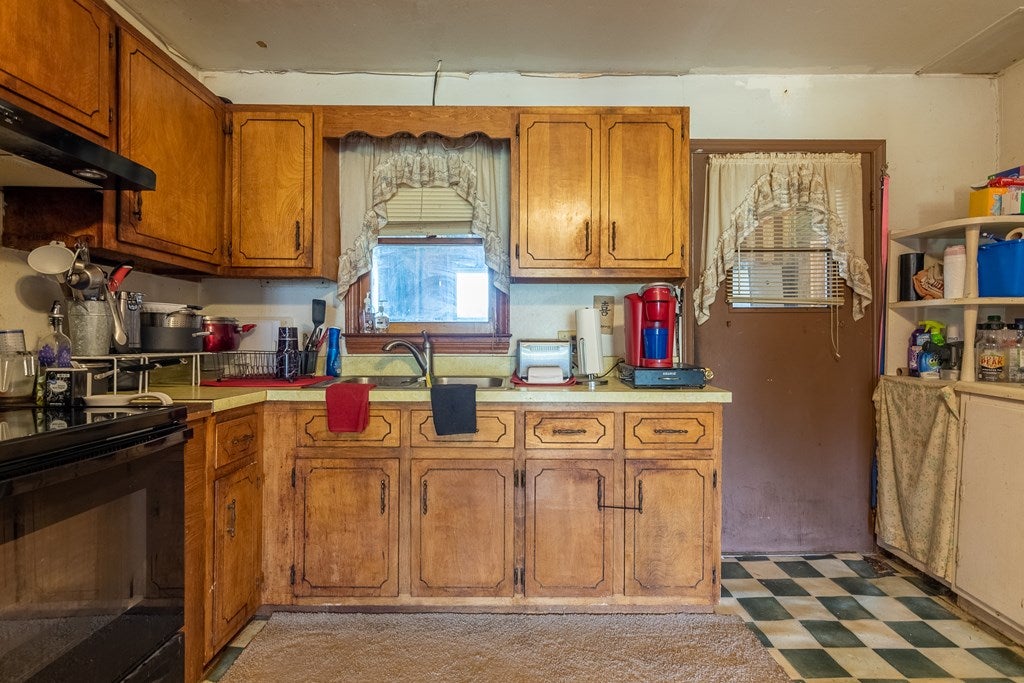 124 Frazier Road Galax, VA 24333 - Photo 13 of 35 Gallery Image 13