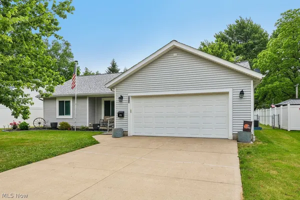 $254,900 | 113 Park Street, Wellington, OH 44090
