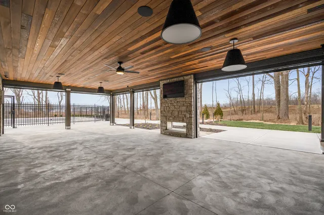 $865,042 | 11900 Gray Ghost Way, Fishers, IN 46040