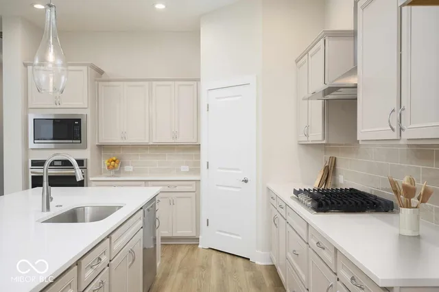 $865,042 | 11900 Gray Ghost Way, Fishers, IN 46040