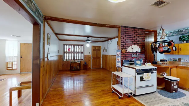 $225,000 | 607 Exchange, Schertz, TX 78154