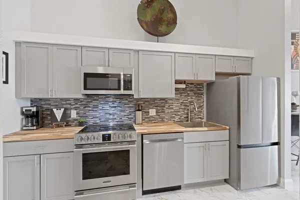 $274,000 | 680 East Hiawatha Drive, Unit 405, Wisconsin Dells, WI 53965