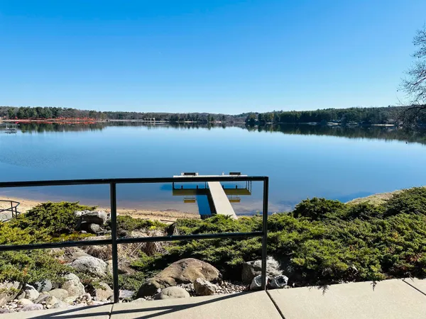$274,000 | 680 East Hiawatha Drive, Unit 405, Wisconsin Dells, WI 53965