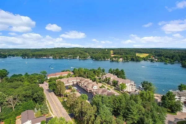 $274,000 | 680 East Hiawatha Drive, Unit 405, Wisconsin Dells, WI 53965