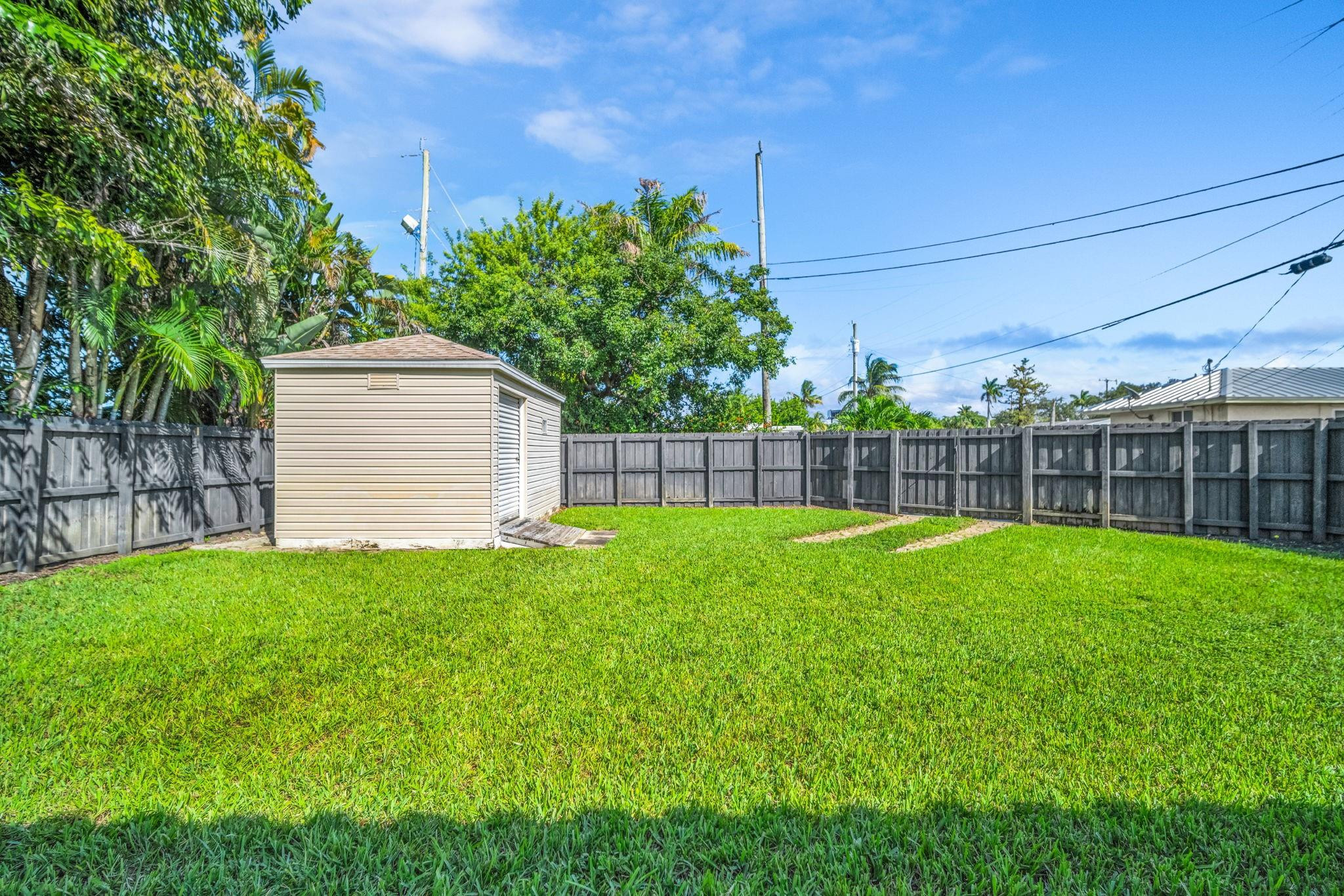 915 North 31st Road Hollywood, FL 33021 - Photo 33 of 45 Photo 33