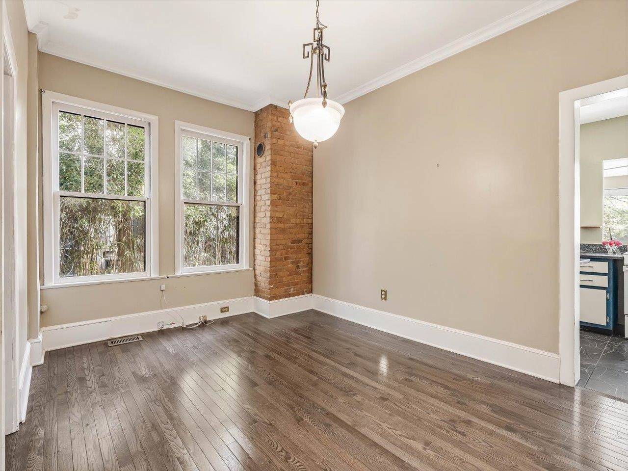 118 Hawthorne Road Raleigh, NC 27605 - Photo 13 of 42 Photo 13