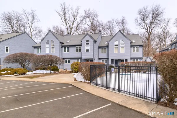 $525,000 | 81 Wolfpit Avenue, Unit B3, Norwalk, CT 06851