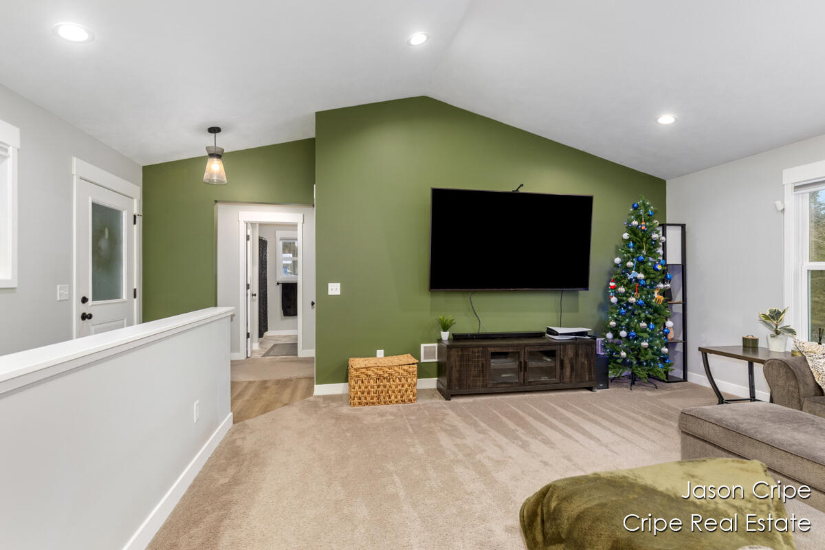 13034 Spruceridge Road Gowen, MI 49326 - Photo 13 of 51 IMG_1007