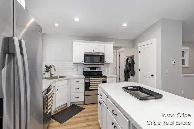 $380,000 | 13034 Spruceridge Road, Gowen, MI 49326