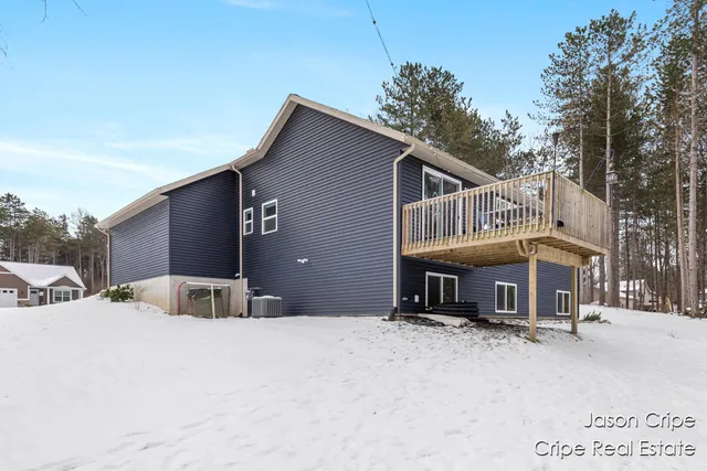 $380,000 | 13034 Spruceridge Road, Gowen, MI 49326