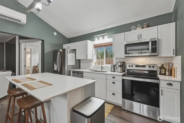 $350,000 | 6425 Little Big Horn Road, Maple Falls, WA 98266