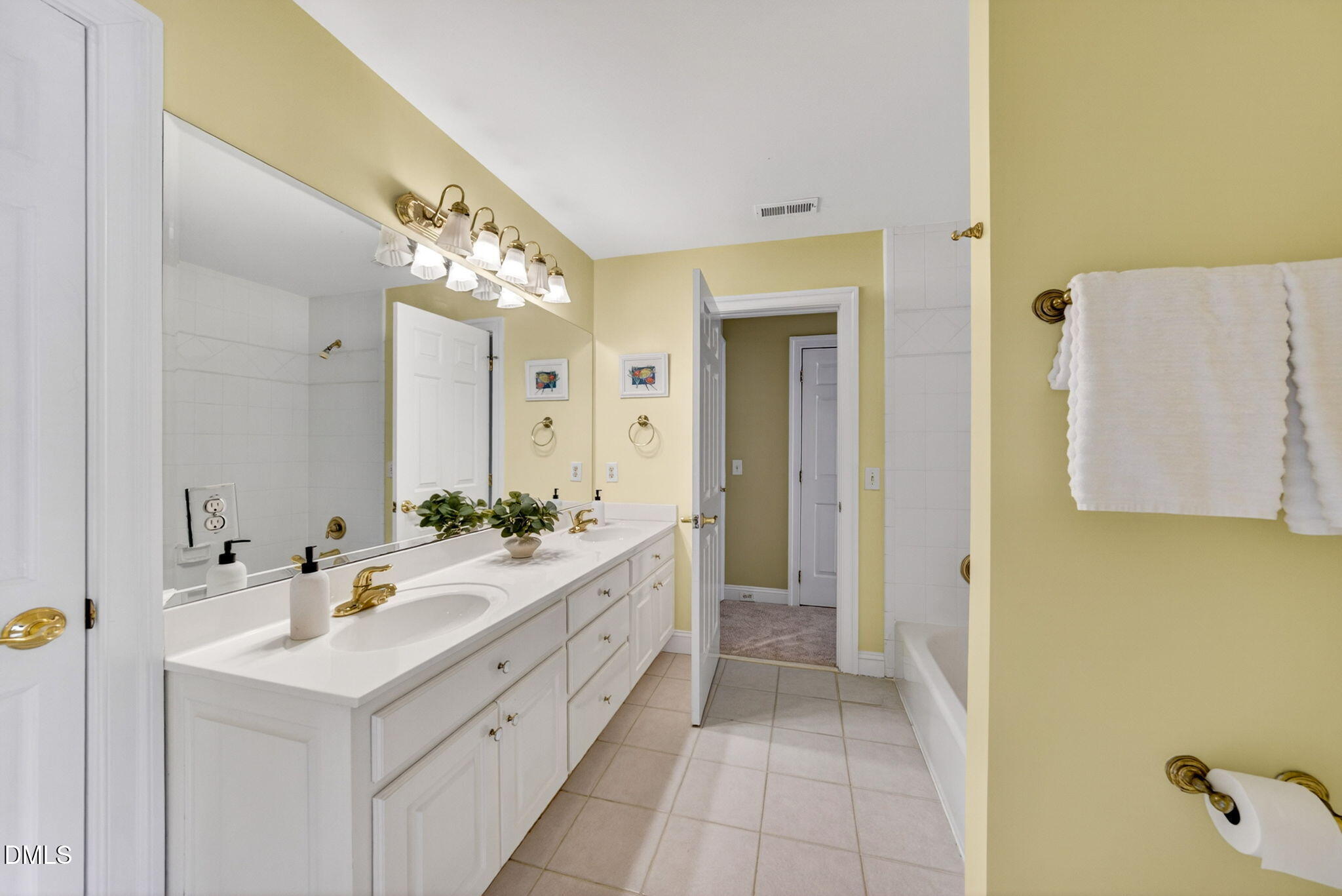 5224 Deergrass Court Raleigh, NC 27613 - Photo 63 of 84 101-web-or-mls-5224 Deergrass Ct - 99
