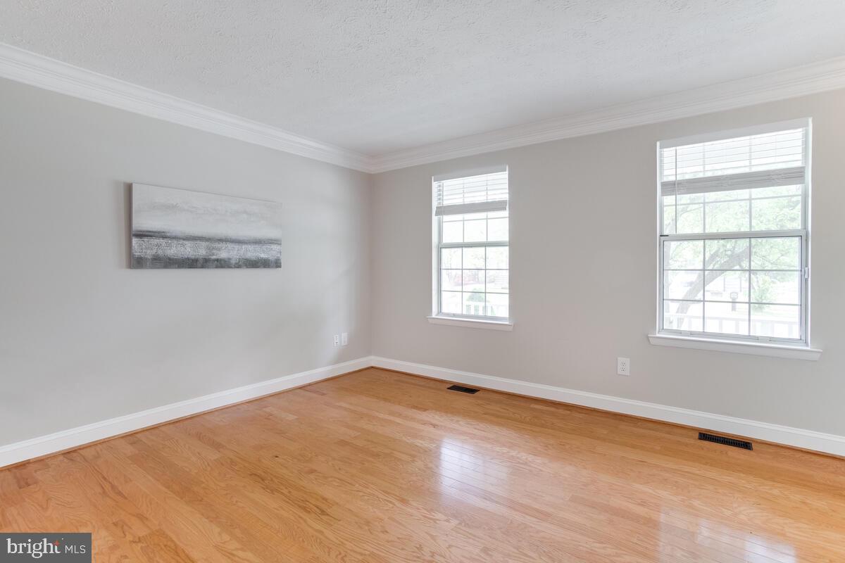 8032 Pine Ridge Road Pasadena, MD 21122 - Photo 11 of 54 Gallery Image 11