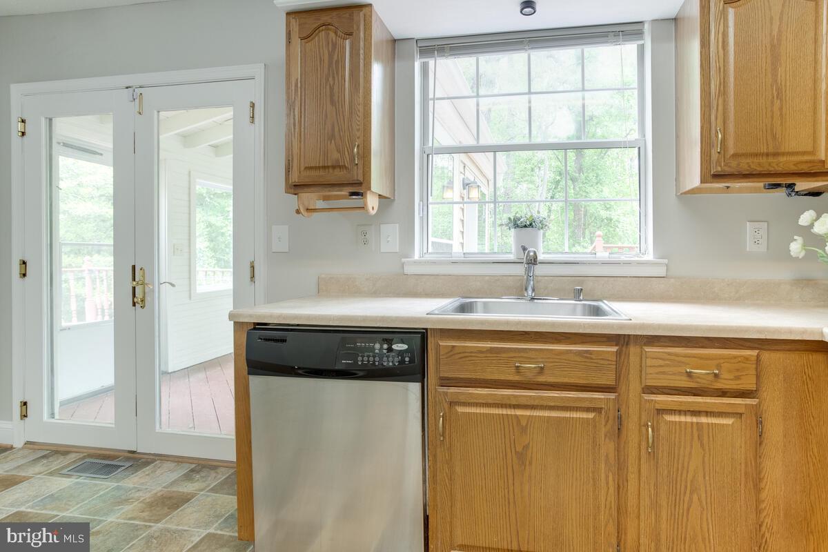 8032 Pine Ridge Road Pasadena, MD 21122 - Photo 20 of 54 Gallery Image 20