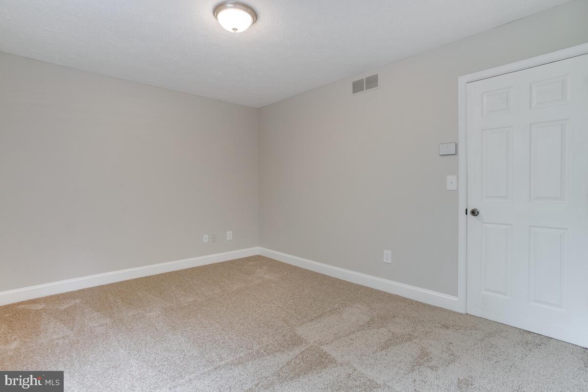 8032 Pine Ridge Road Pasadena, MD 21122 - Photo 37 of 54 Gallery Image 37