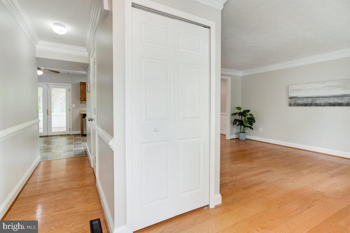 8032 Pine Ridge Road Pasadena, MD 21122 - Photo 7 of 54 Gallery Image 7