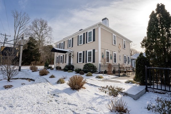 4631 Falmouth Road Barnstable, MA 02635 - Photo 2 of 23