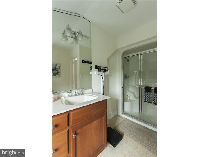 319 Orchard Way Wayne, PA 19087 - Photo 19 of 25 Bathroom