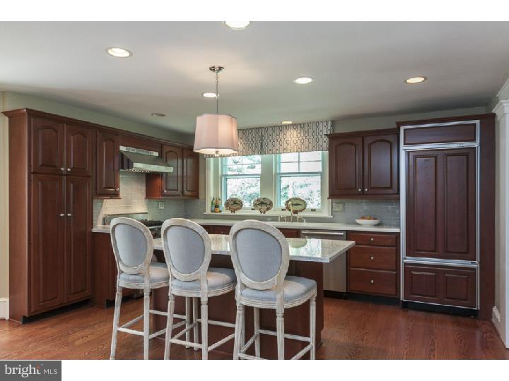 319 Orchard Way Wayne, PA 19087 - Photo 8 of 25 Kitchen