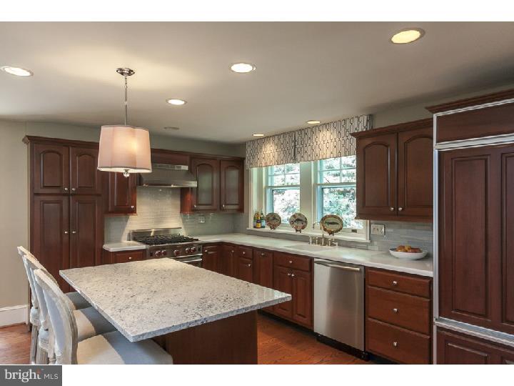 319 Orchard Way Wayne, PA 19087 - Photo 10 of 25 Kitchen