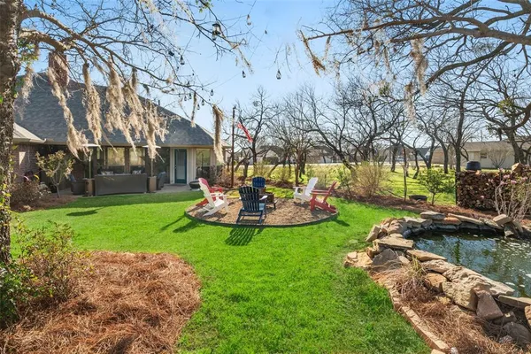 $339,000 | 634 Half Moon Way, Runaway Bay, TX 76426
