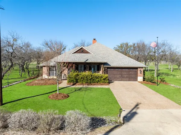 $339,000 | 634 Half Moon Way, Runaway Bay, TX 76426