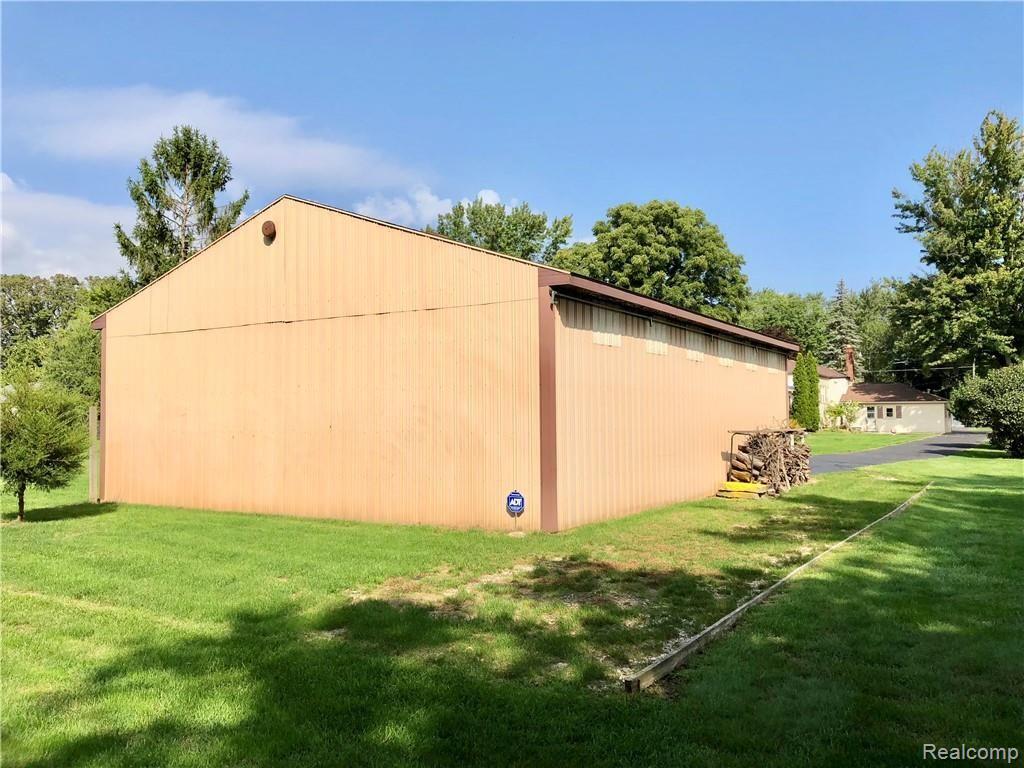 4294 Lapeer Road Burton, MI 48509 - Photo 81 of 96 fullsizeoutput_ee47.jpeg