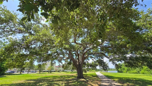 $265,000 | 2192 Swedish Drive, Unit 10, Clearwater, FL 33763