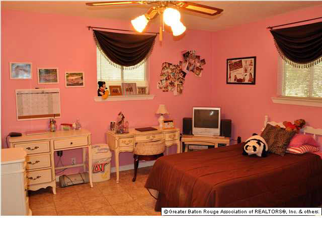 13034 Harold Road Gonzales, LA 70737 - Photo 10 of 14