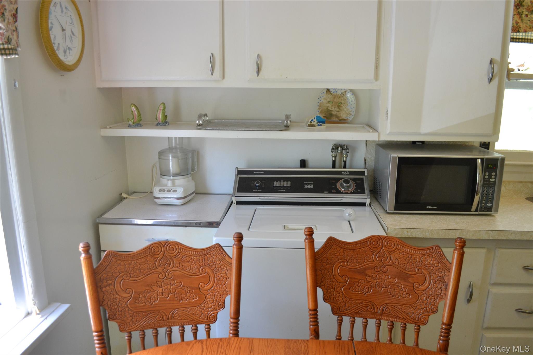 549 Gavette Road Roscoe, NY 12776 - Photo 20 of 26 Washer and microwave