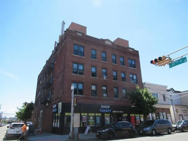 $1,825 | 368 Broadway, Unit 42, Bayonne, NJ 07002