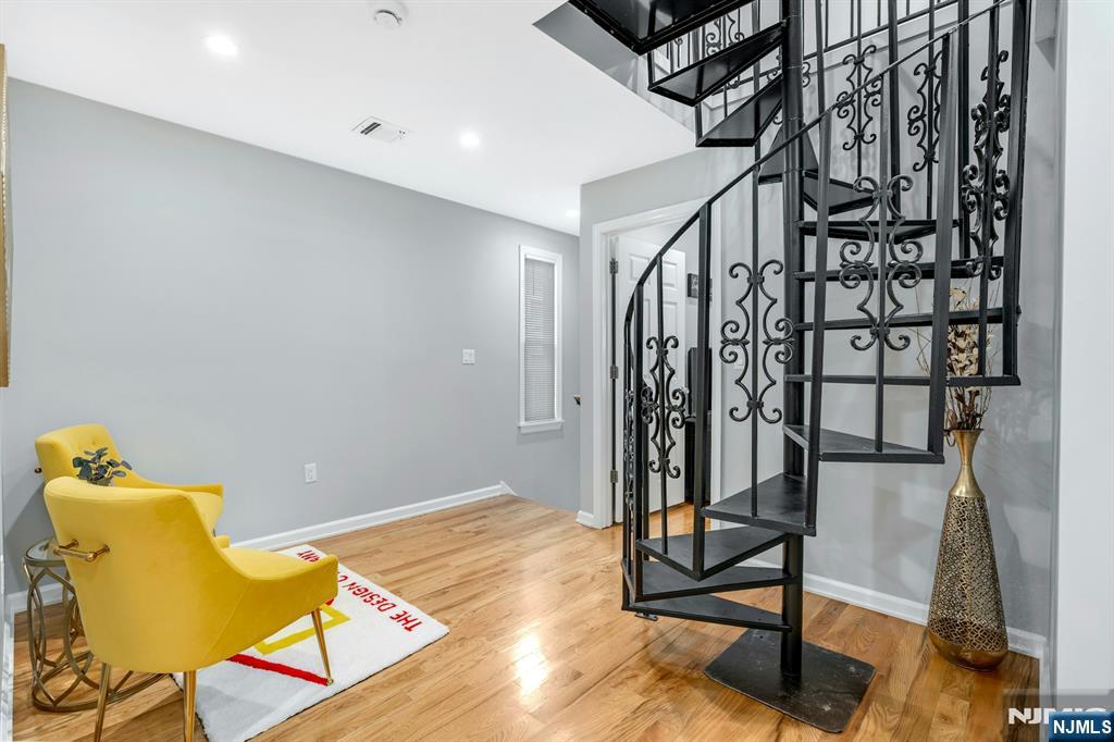 12 Orange Road Montclair, NJ 07042 - Photo 19 of 27