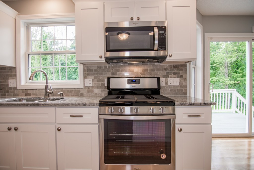 9 Colonial Farm Road Haverhill, MA 01832 - Photo 12 of 30 Gallery Image 12