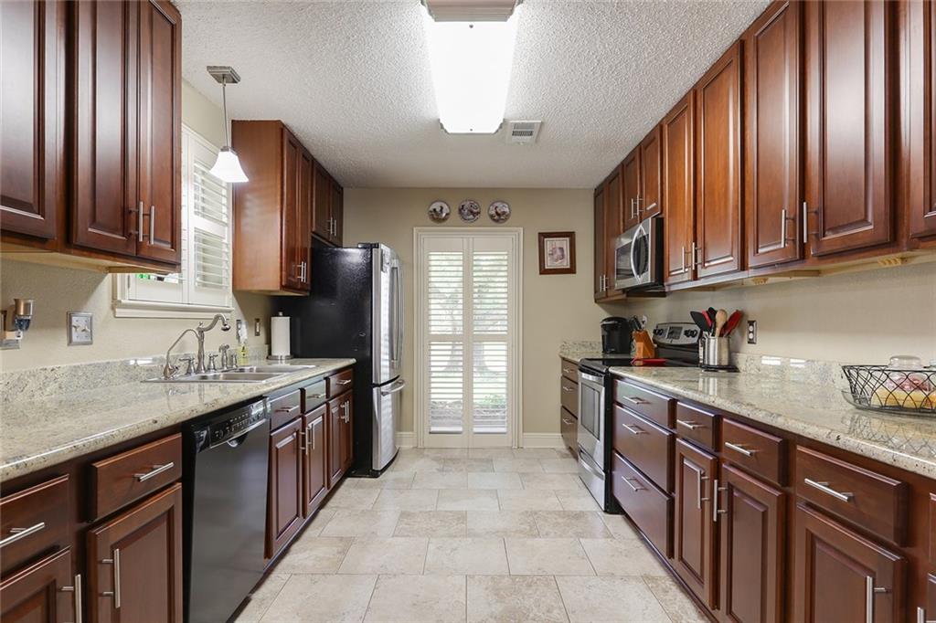 302 Devon Road Laplace, LA 70068 - Photo 8 of 20 Gallery Image 8