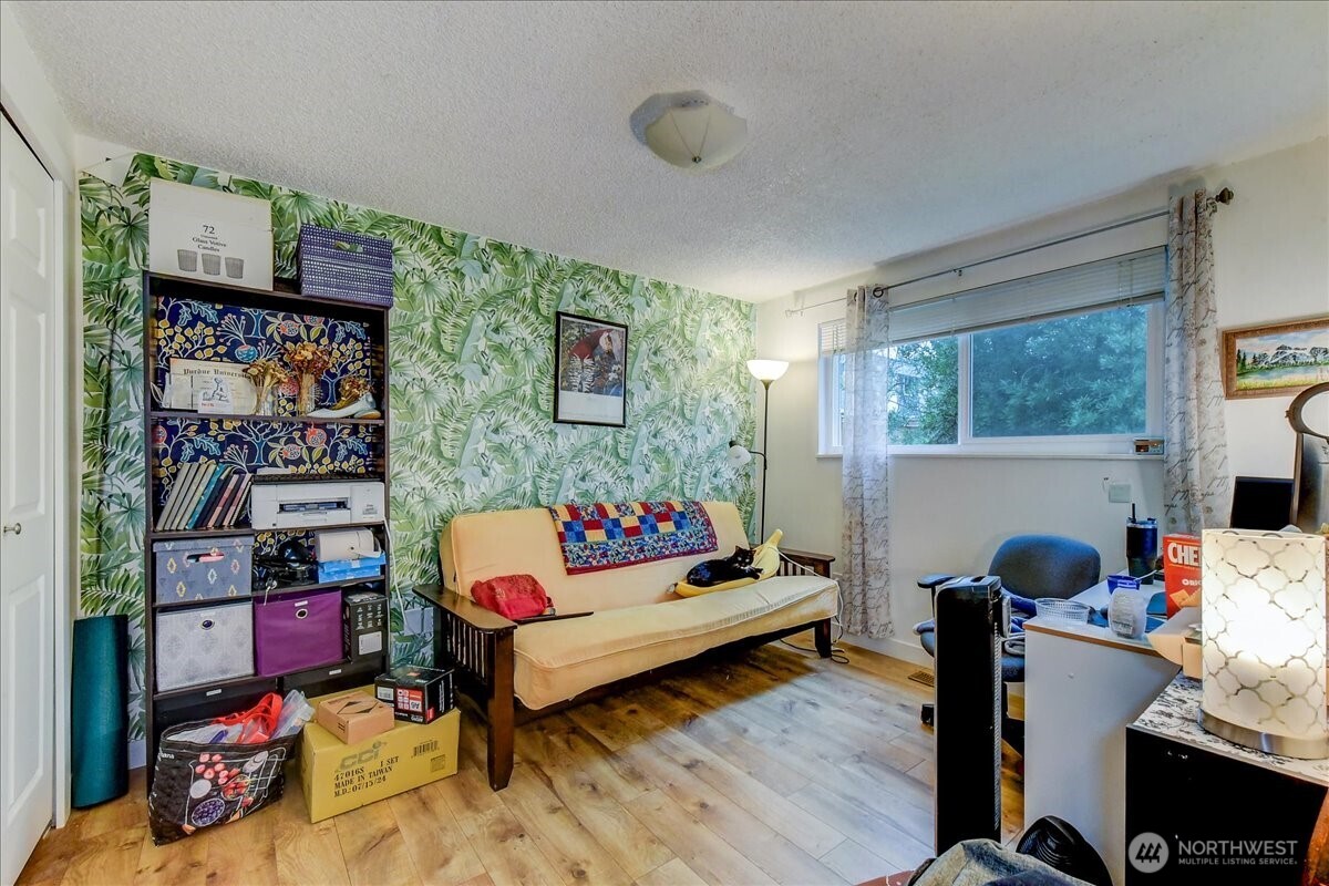 4509 Eastern Avenue North, Unit 13 Seattle, WA 98103 - Photo 11 of 35