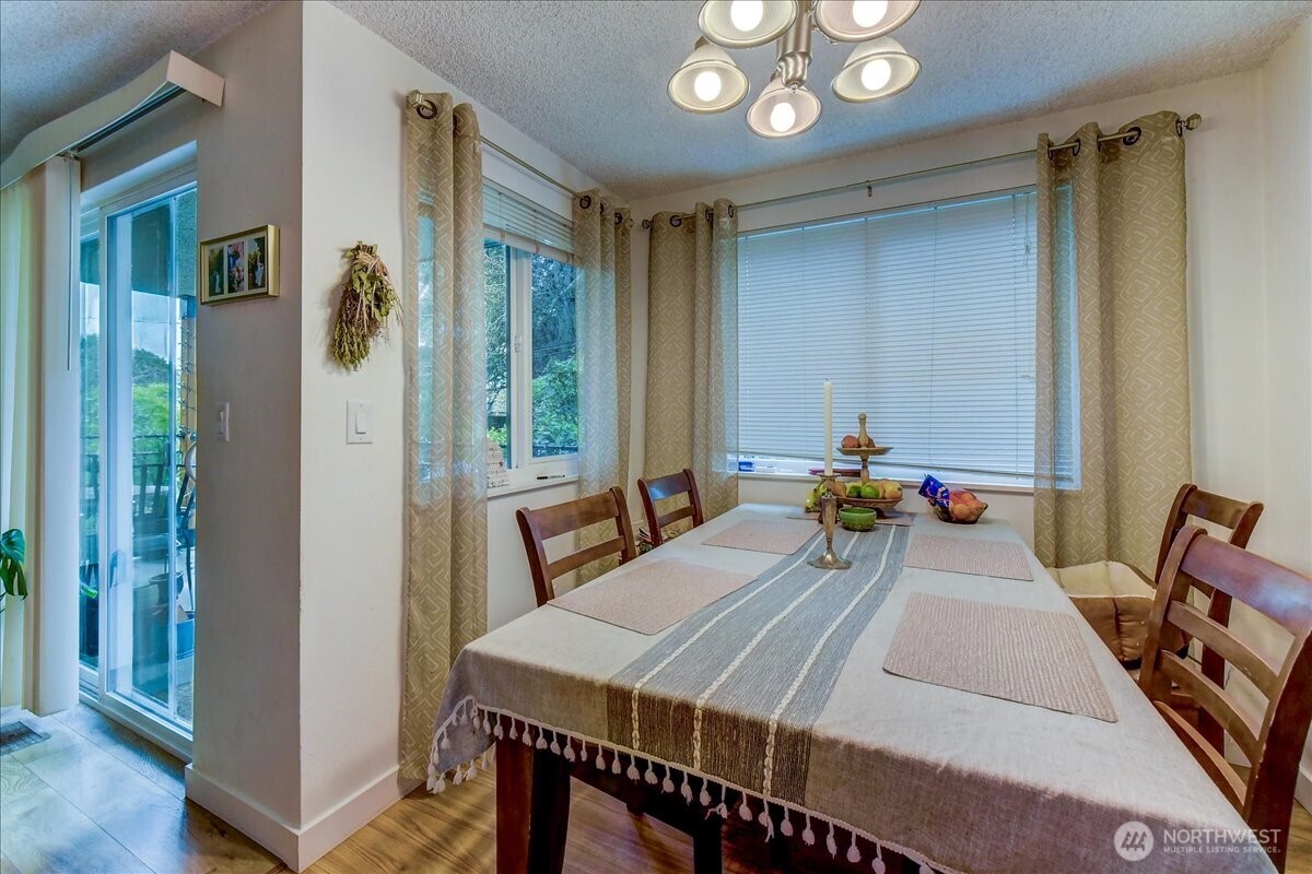 4509 Eastern Avenue North, Unit 13 Seattle, WA 98103 - Photo 14 of 35