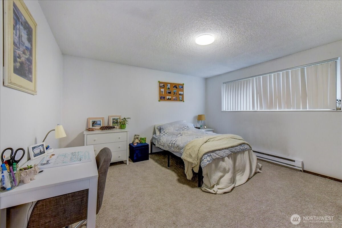 4509 Eastern Avenue North, Unit 13 Seattle, WA 98103 - Photo 21 of 35