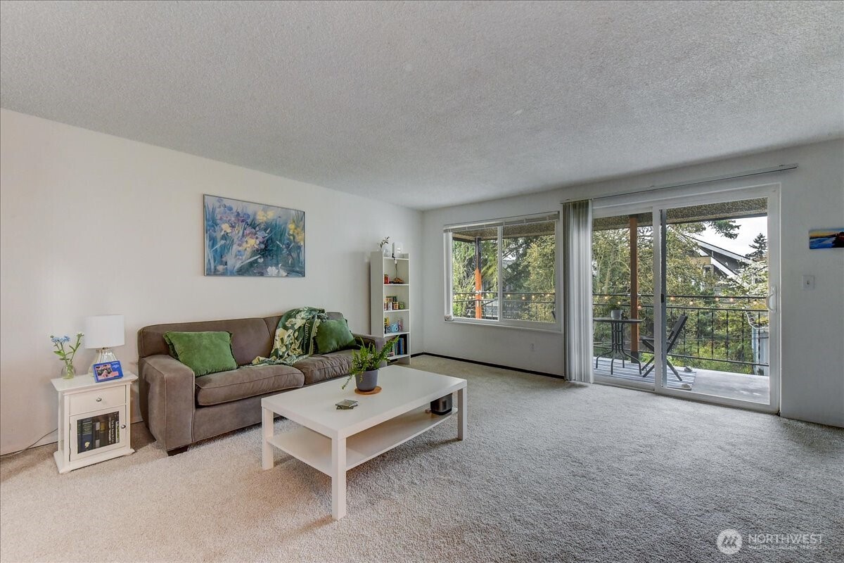 4509 Eastern Avenue North, Unit 13 Seattle, WA 98103 - Photo 25 of 35