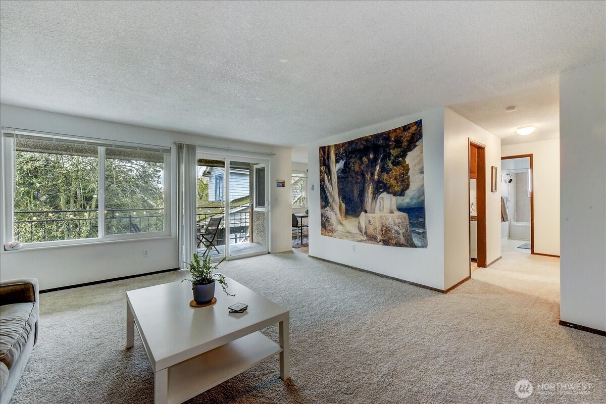 4509 Eastern Avenue North, Unit 13 Seattle, WA 98103 - Photo 26 of 35