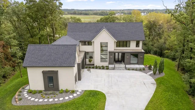 $2,179,000 | 5010 Millie Road Southwest, Rochester, MN 55902