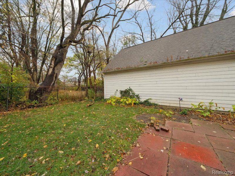 866 Rivard Boulevard Grosse Pointe, MI 48230 - Photo 50 of 53