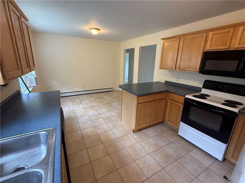 16 Brenden Street Westerly, RI 02891 - Photo 4 of 19